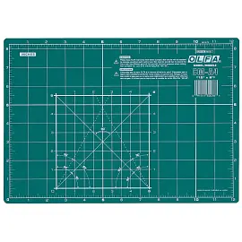 Коврик для резки Olfa 3-слойный формат A4 двусторонний 320x225 мм, толщина 2 мм (OL-CM-A4)