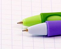Правда ли, что первоклассникам нужны именно трёхгранные ручки и карандаши?