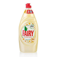 Средство для мытья посуды Fairy "Нежные руки. Ромашка и витамин Е", 900мл