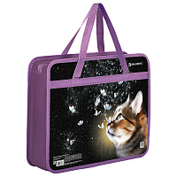 Папка на молнии с ручками BRAUBERG А4, 1 отделение, пластик, 80 мм, "Dream cat", 270868 фото Папка на молнии с ручками BRAUBERG А4, 1 отделение, пластик, 80 мм, "Dream cat", 270868