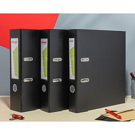 Папка-регистратор Комус Экономи 80 мм чёрная бумвинил/бумага с защитным уголком