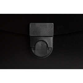 Папка-портфель пластиковая Attache A4 черная (31.7х24 см, 1 отделение) фото Папка-портфель пластиковая Attache A4 черная (31.7х24 см, 1 отделение)