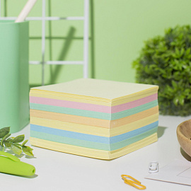 Блок для записей Attache 80x80x40 мм разноцветный (плотность 65 г/кв.м)