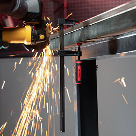 Струбцина F-образная 300 х 50 х 370 мм Matrix фото Струбцина F-образная 300 х 50 х 370 мм Matrix