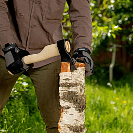 Топор кованый 680/900 г деревянное топорище Б (21670)