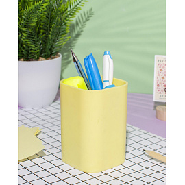 Подставка-стакан для канцелярских принадлежностей Attache Selection желтая 10x7x7 см