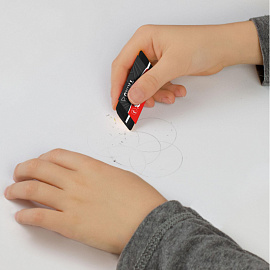 Ластик Kores Trino ПВХ треугольный 64x20x16 мм