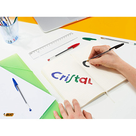 Ручка шариковая неавтоматическая Bic Cristal синяя (толщина линии 0.32 мм, корпус прозрачный)