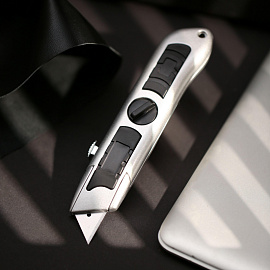 Нож универсальный трапециевидный Attache Selection SX93-1 (ширина лезвия 19 мм)