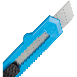 Нож канцелярский Attache с фиксатором (ширина лезвия 18 мм)