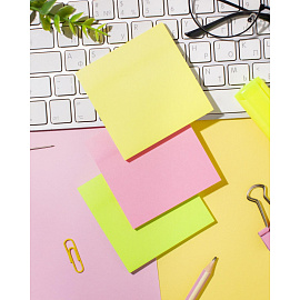 Стикеры 76х76 мм Attache неоновые 3 цвета (1 блок на 150 листов)