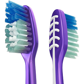 Зубная щетка Colgate Эксперт Чистоты средней жесткости