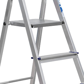 Стремянка алюминиевая Алюмет Ам706 6 ступеней