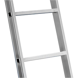 Лестница приставная Алюмет алюминиевая односекционная 7 ступеней (5107)