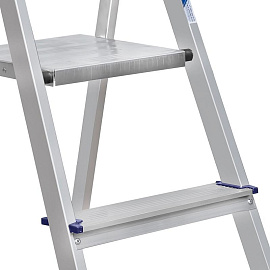 Стремянка алюминиевая Алюмет Ам703 3 ступени
