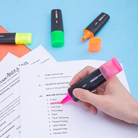 Текстовыделитель Deli Highlighter розовый (толщина линии 1-5 мм)
