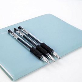 Ручка гелевая неавтоматическая Deli Daily черная (толщина линии 0.35 мм)