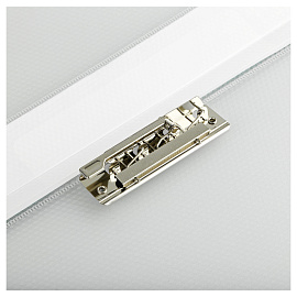 Папка с боковым зажимом СТАММ "Кристалл" А4, 17мм, 700мкм, пластик, бесцветная