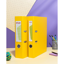 Папка-регистратор Комус Экономи 75 мм жёлтая бумвинил/бумага с защитным уголком