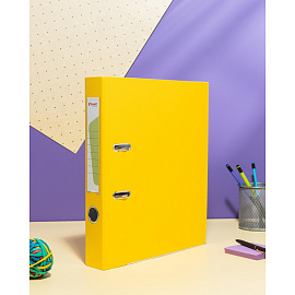 Папка-регистратор Комус Экономи 50 мм жёлтая бумвинил/бумага с защитным уголком