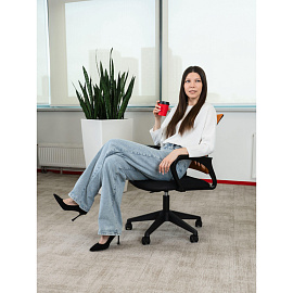 Кресло офисное Easy Chair 396 LT оранжевое/черное (сетка/ткань, пластик)