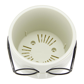 Кашпо М-пластика Стив 0.85 л с внутренней вставкой 0.65 л белый ротанг (10.5x11.5 см)