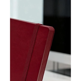 Ежедневник недатированный Attache Flex искусственная кожа Soft Touch А5 136 листов бордовый с фиксирующей резинкой (бордовый обрез)