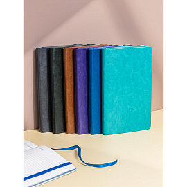 Ежедневник недатированный Attache Flex искусственная кожа Soft Touch А5 136 листов коричневый с фиксирующей резинкой (коричневый обрез)