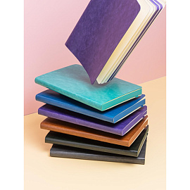 Ежедневник недатированный Attache Flex искусственная кожа Soft Touch А5 136 листов серый с фиксирующей резинкой (серый обрез)