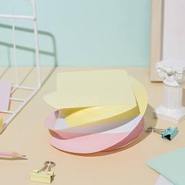 Блок для записей Attache 80x80x50 мм разноцветный (плотность 80 г/кв.м) фото Блок для записей Attache 80x80x50 мм разноцветный (плотность 80 г/кв.м)