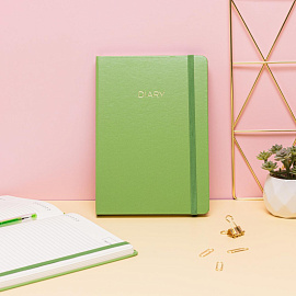 Ежедневник недатированный Attache Dairy полиуретан А5 136 листов зелёный с фиксирующей резинкой