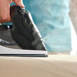 Утюг Timberk T-KSI01 черный