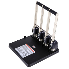 Дырокол Attache до 150 листов черный с линейкой