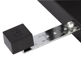 Дырокол мощный KW-Trio до 150 листов черный с линейкой