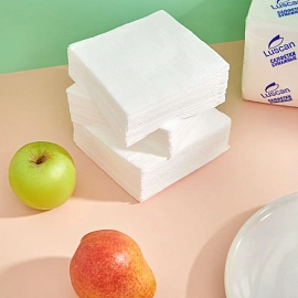 Салфетки бумажные Luscan Profi Pack 1-слойные 24х24 белые (400 листов в пачке)