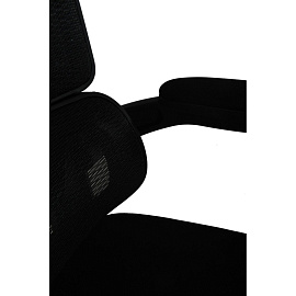 Кресло для руководителя эргономичное Gramber C11 чёрное (сетка/ткань, пластик)