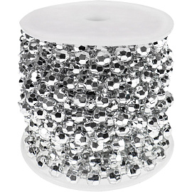 Бусы новогодние на елку Miland Торжество 1000 см пластиковые серебристые фото Бусы новогодние на елку Miland Торжество 1000 см пластиковые серебристые