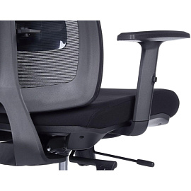 Кресло для руководителя RV Design Astra черное (сетка/ткань, пластик)