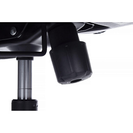 Кресло для руководителя RV Design Astra черное (сетка/ткань, пластик)