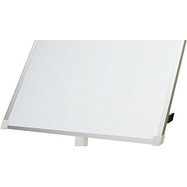 Флипчарт магнитно-маркерный Кoмус 68х98 см на роликах