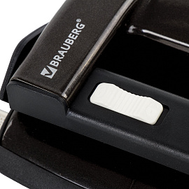 Дырокол металлический BRAUBERG "ULTRA", до 20 листов, черный, 228758 фото Дырокол металлический BRAUBERG "ULTRA", до 20 листов, черный, 228758