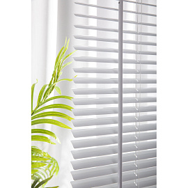 Жалюзи Комус Мебель горизонтальные металлические белые (40х160 см)