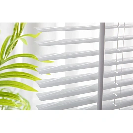 Жалюзи Комус Мебель алюминиевые 160x160см, белые