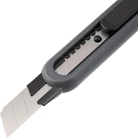 Нож универсальный Attache 18 мм пластиковый мет направл. чёрн. авто