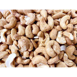 Кешью Your Nut жареный очищенный соленый с луком 80 г