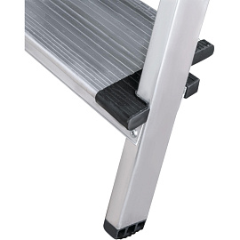 Стремянка алюминиевая Новая Высота NV 1118 5 ступеней (1118105) фото Стремянка алюминиевая Новая Высота NV 1118 5 ступеней (1118105)