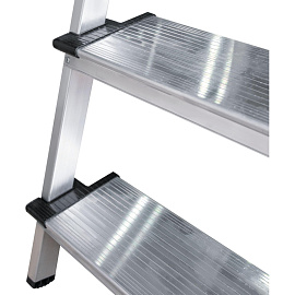 Стремянка алюминиевая Новая Высота NV 1118 7 ступеней (1118107) фото Стремянка алюминиевая Новая Высота NV 1118 7 ступеней (1118107)