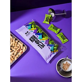 Конфеты глазированные Деловой Стандарт арахис в мягкой карамели, 700г