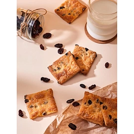 Печенье сдобное Деловой Стандарт с изюмом 500 г