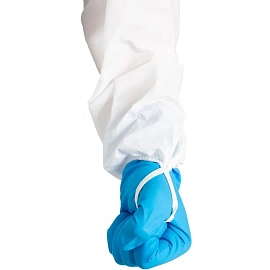 Комбинезон одноразовый с капюшоном VestProm 600 белый 43 г/кв.м (размер L)